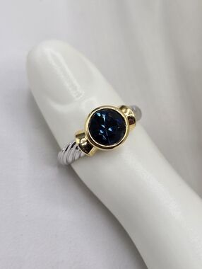 Swarovski Crystal Elements Two Tone Silver Gold Ring Dark Midnight Blue Size 8